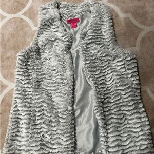 WOMENs Betsey Johnson Gray Faux Fur vest